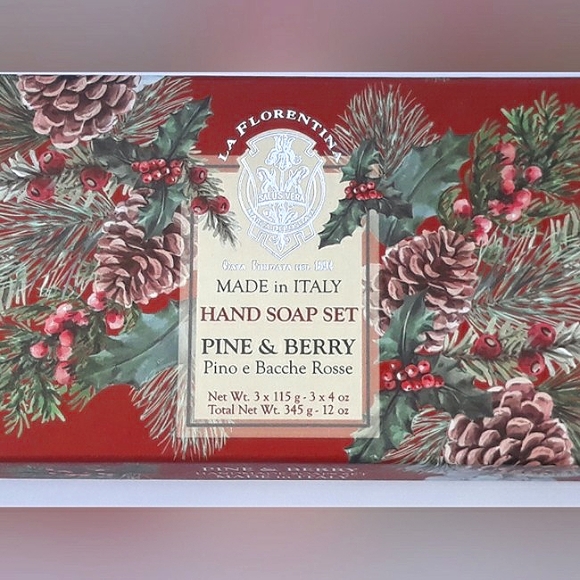 Three (3) Pine & Berry Soaps Gift Box Set (Made in Italy) by La Florentina - Picture 5 of 7